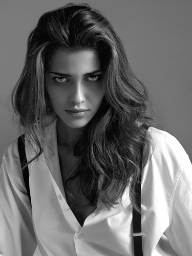 Ana Beatriz Barros